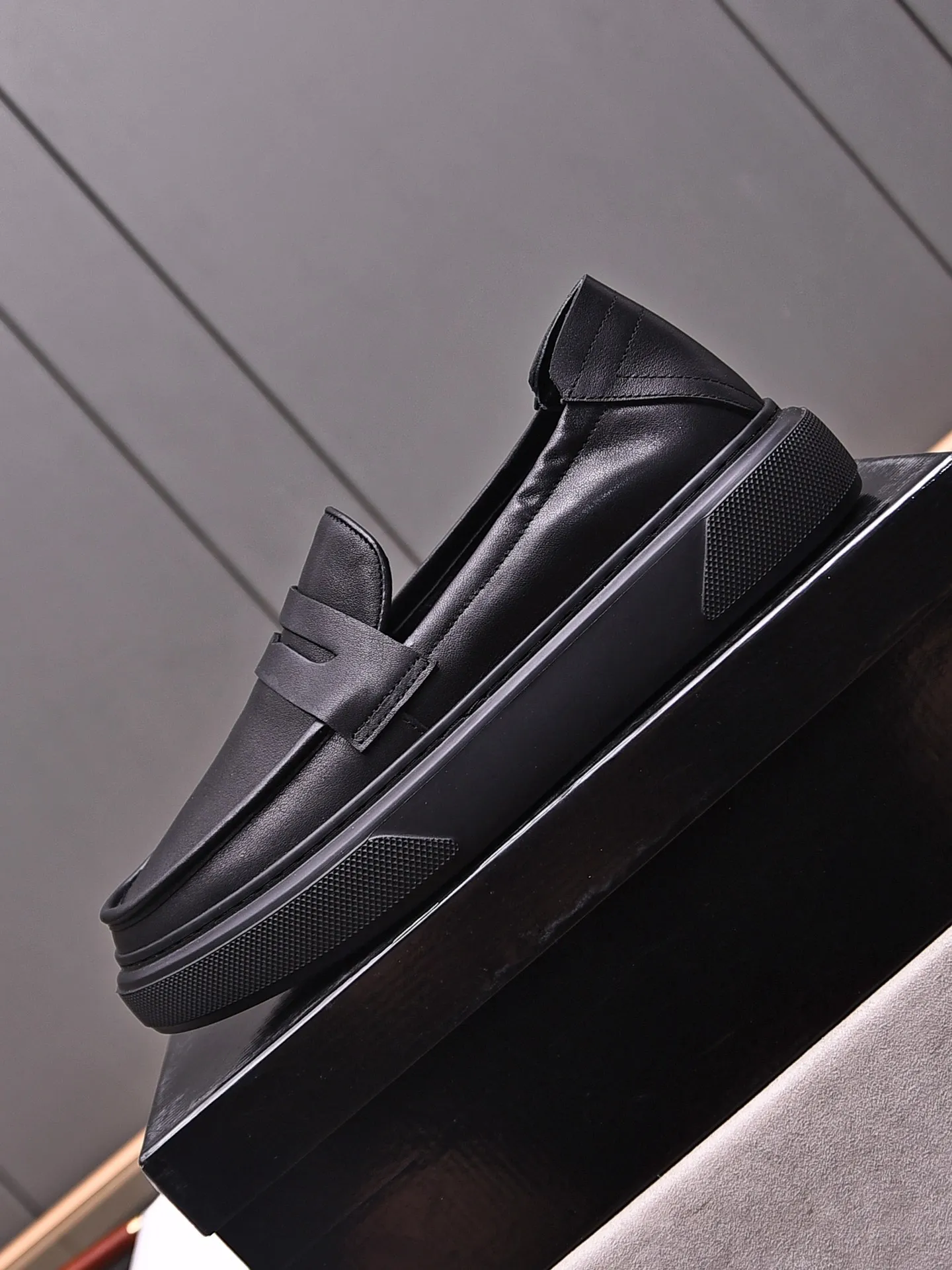 Men's Men's Shoes💰520 [One-step-up] BOTTEG* VENET* - high-end boutique Size: 38-44 (45 customized) BV new product, first-layer cowhide artificially woven classic style and contemporary fashion temperament harmoniously blend, rubber sole is light and flexible, water-dyed cowhide lining! [Taobao, Tmall, and live streaming are the first choices]